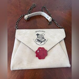 Harry Potter Purse Letter of Acceptance Hogwarts Wizarding World NWT Universal